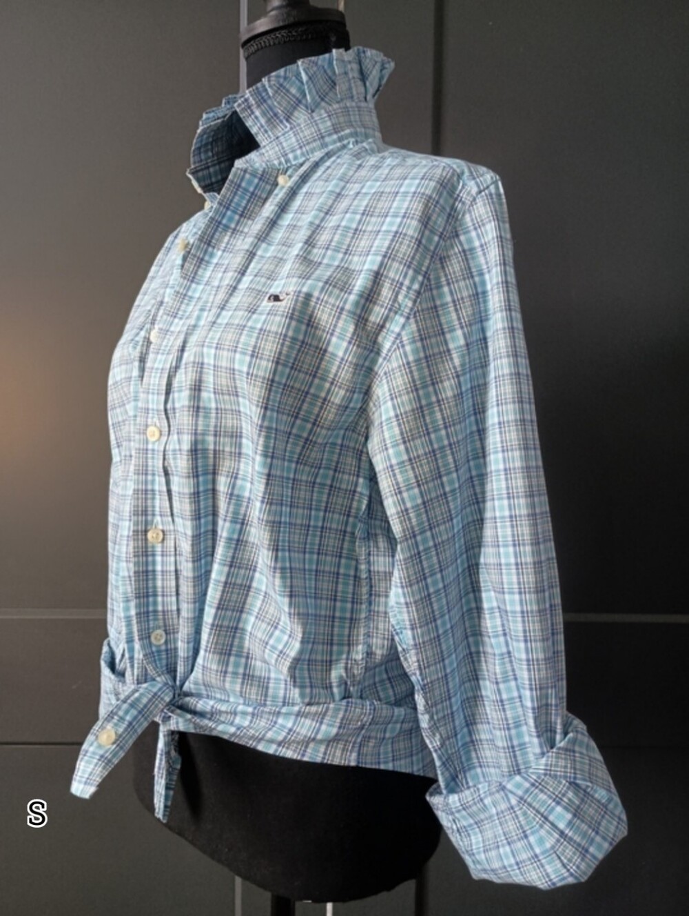 Upcycled Women's Vineyard Vines Ruffle Collar Shirt #113